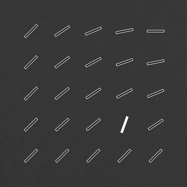 TQ2202 - Black and White